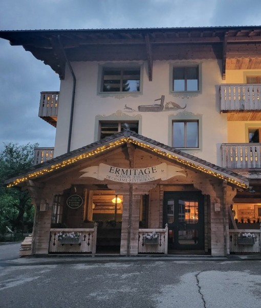 Cuisinier au Restaurant l'Ermitage